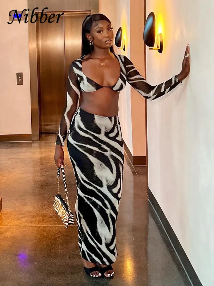 Stripe Two Piece Set V-neck Pullover Low-cut +Slim Skirt